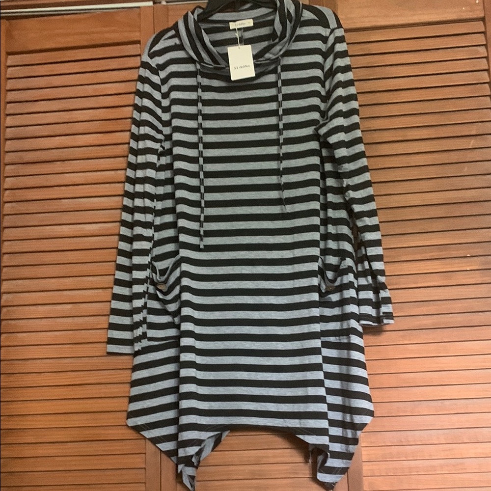Striped Gray and Black Tunic